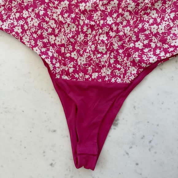 NWT Zara Pink Floral Spagh Strap Bodysuit - Picture 3 of 6